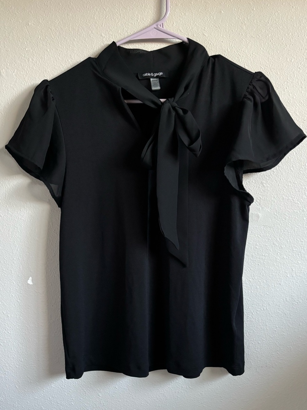Cable & Gauge Flutter Sleeve Tie Neck Short Sleeve Blouse Black S Feminine Top